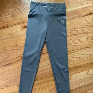 Pink Soda Grey Woman’s Contour Tight Leggings Workout Yoga